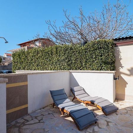Coco Apartment Пировац Екстериор снимка