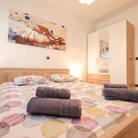 Coco Apartment Пировац Екстериор снимка
