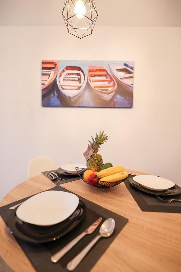 Coco Apartment Пировац Екстериор снимка