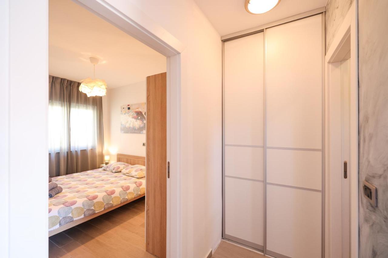 Coco Apartment Пировац Екстериор снимка